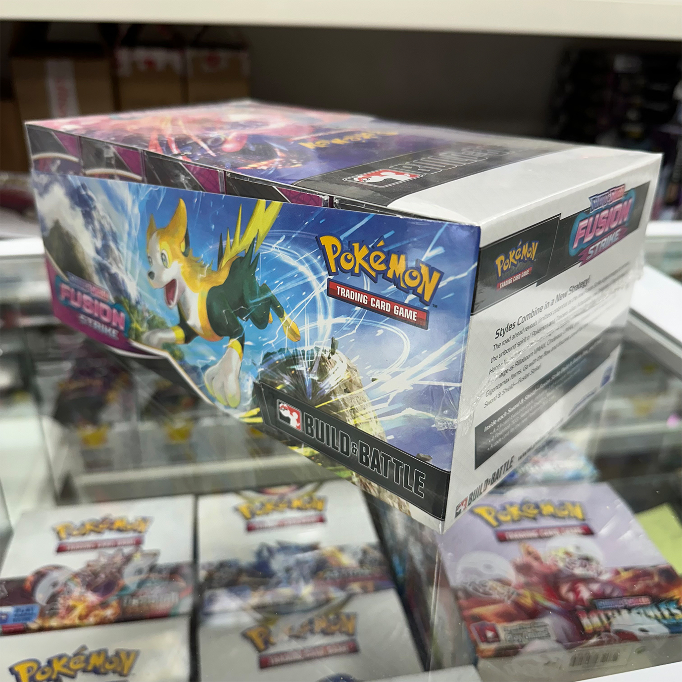 Pokemon TCG | Sword and Shield Fusion Strike Build & Battle Sealed Case of  10