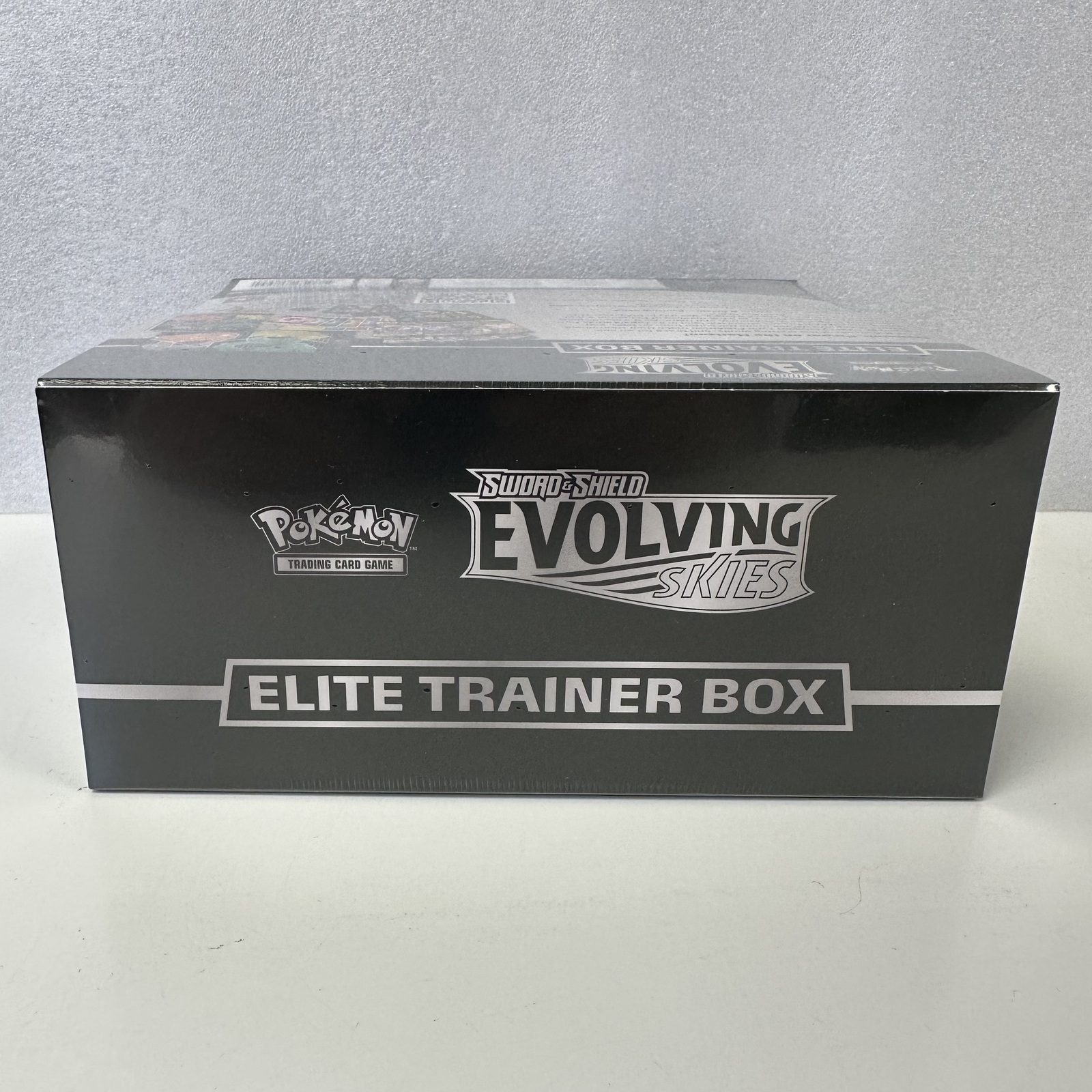 Pokemon TCG Elite Trainer Box etb | Sword and Shield Evolving Skies |  imperfect